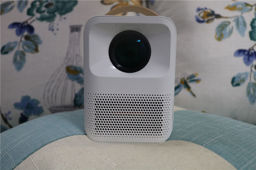 NEWEDO高清1080P小型投影儀